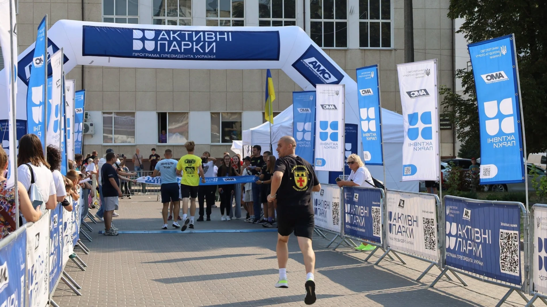 Більше 750 бігунів на старті: у Звягелі відбувся великий забіг