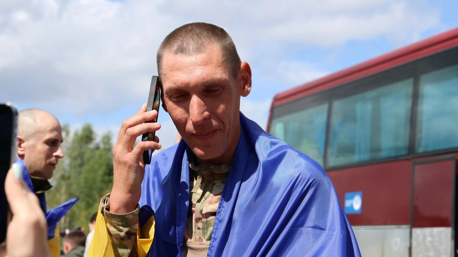 Додому з неволі: із російського полону звільнили вісьмох мешканців Житомирщини