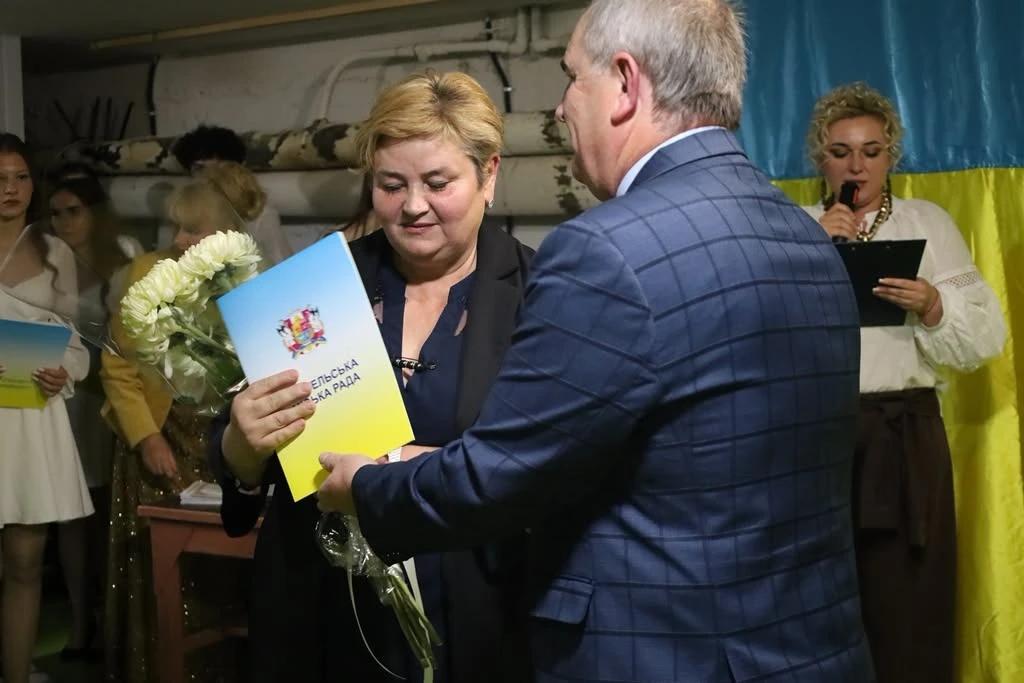 Звягель відзначив День працівників освіти: хто отримав статуетку 