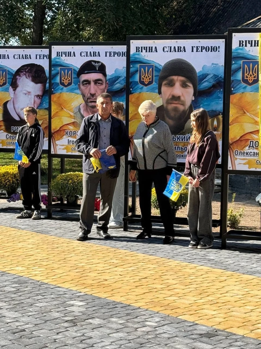 Сім життів: у селі Кам'яний Майдан з'явилася Алея пам'яті на честь полеглих Захисників