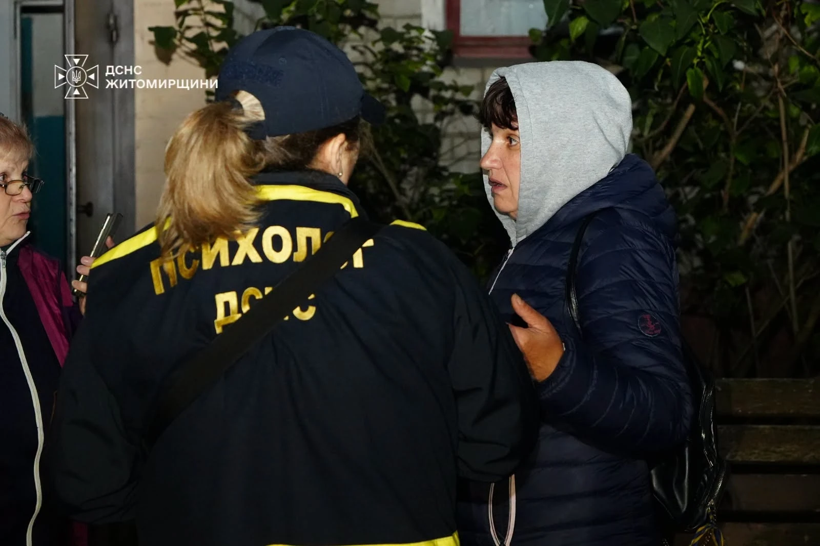 Росіяни вдарили по житловому будинку на Житомирщині: 8 постраждалих, з них двоє дітей