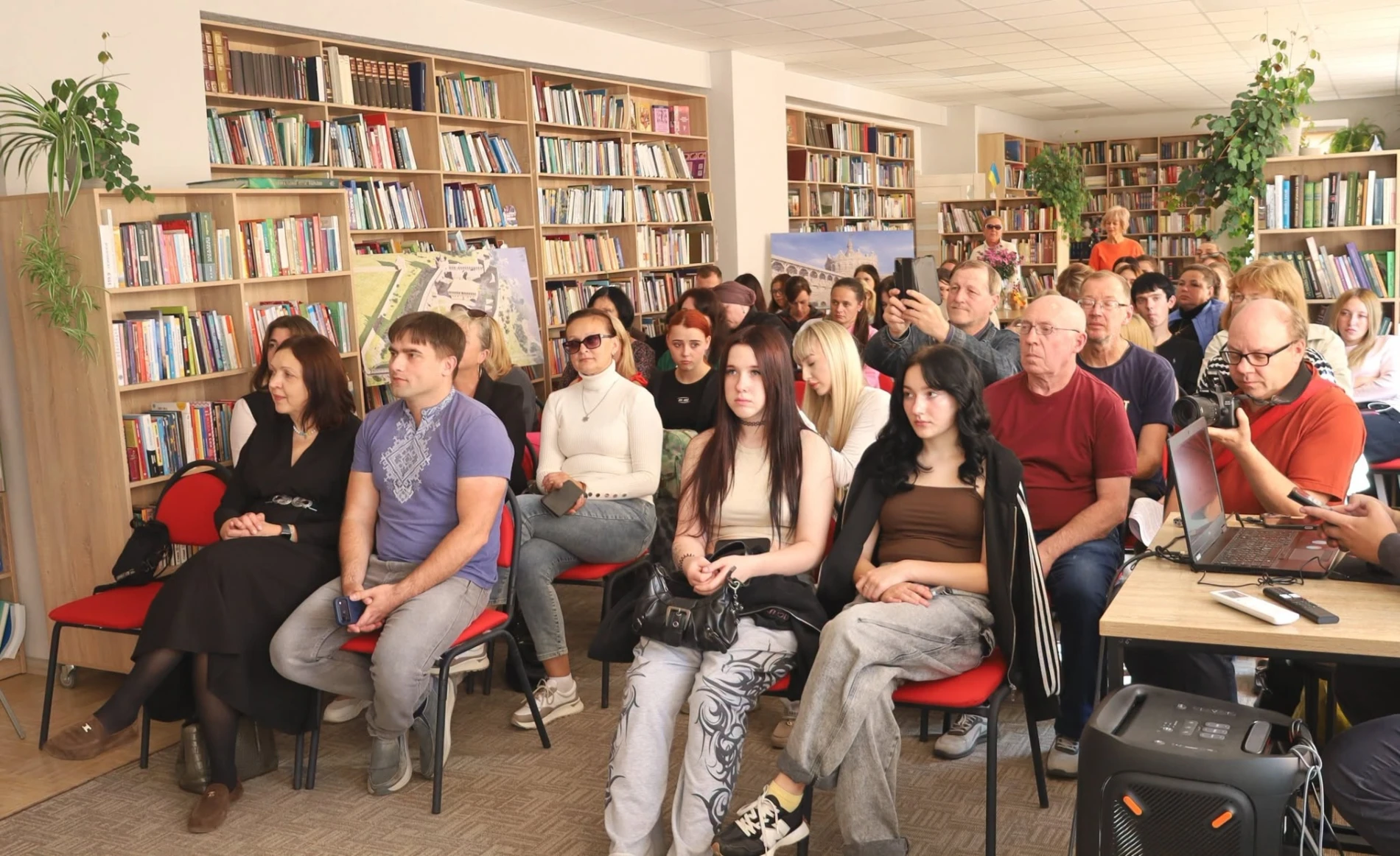Таємниці Звягельського замку: вчені зазирнули під землю за допомогою сучасних технологій
