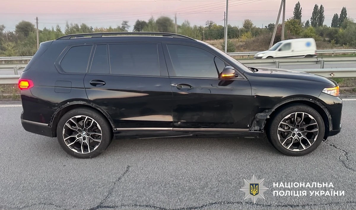 ДТП поблизу Наталівки: автомобіль BMW зіткнувся з мотоциклом