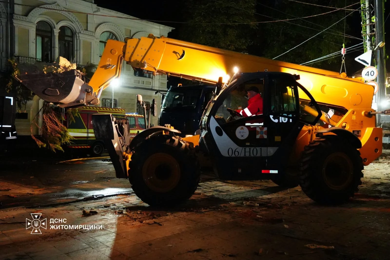 Зросла кількість загиблих внаслідок російського удару по поліції у Житомирі