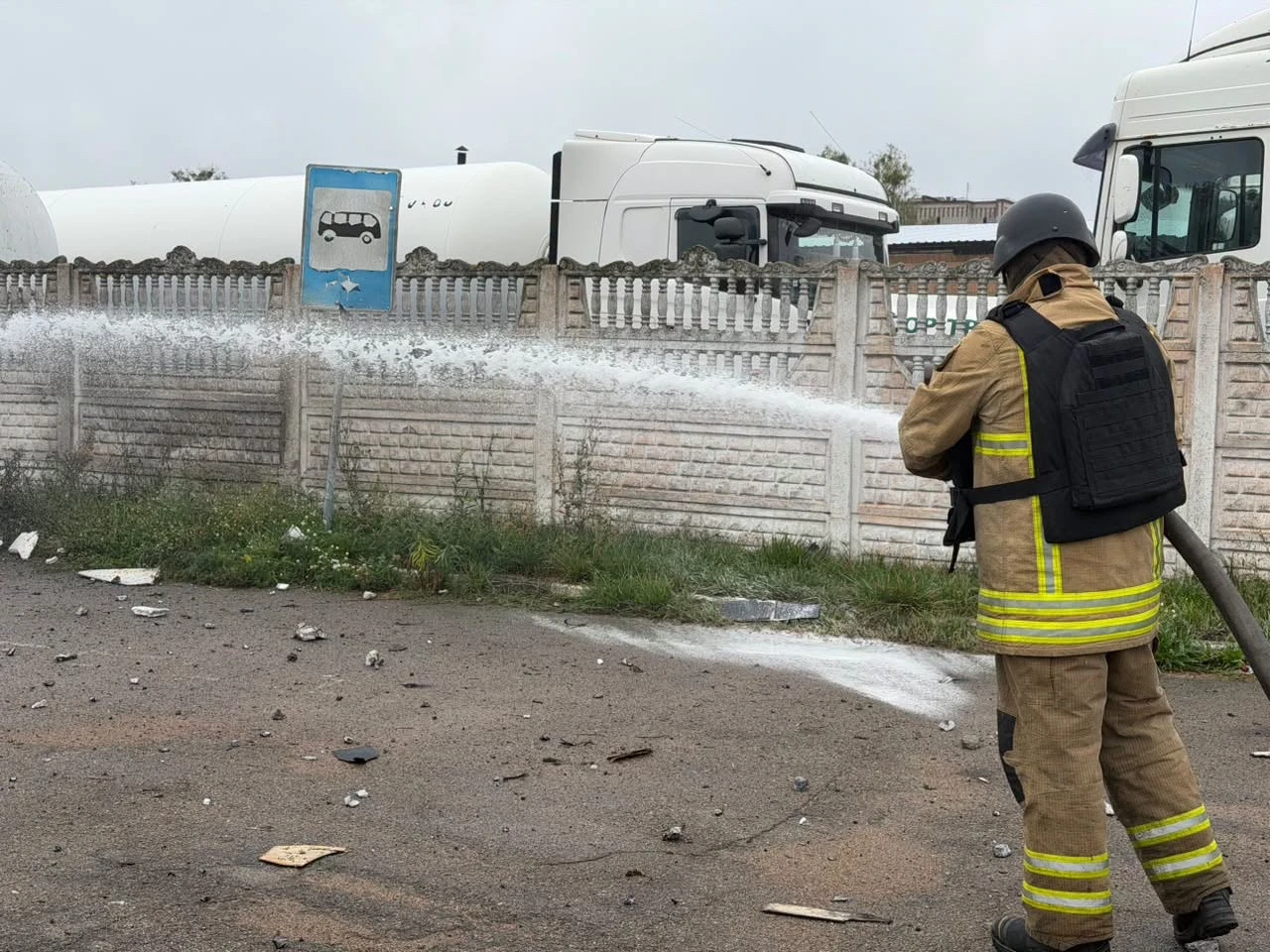 У передмісті Звягеля через атаку росіян 21 вересня постраждала автозаправка