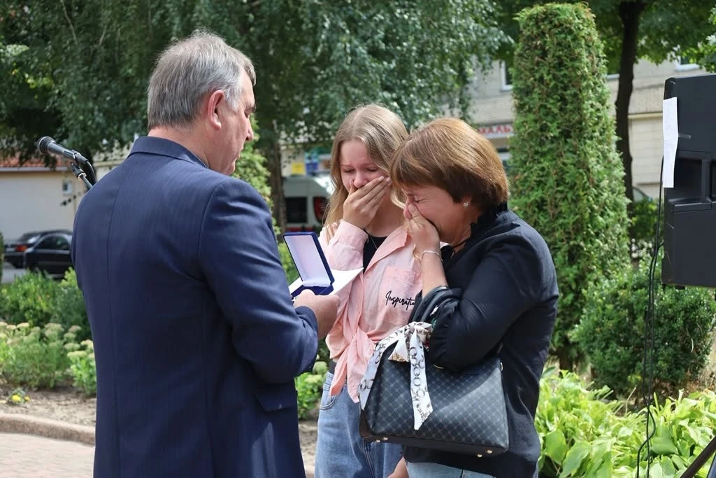 Біль і гордість громади: у Звягелі відкрили нові світлини полеглих воїнів та артлокацію