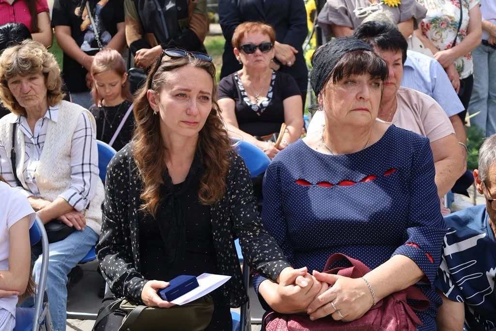 Біль і гордість громади: у Звягелі відкрили нові світлини полеглих воїнів та артлокацію