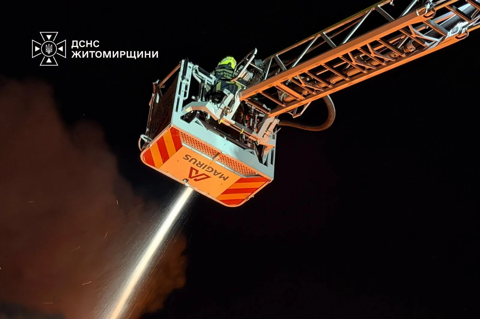 Рятувальники показали наслідки повітряного удару росіян по Житомирщині