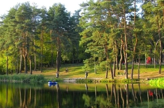 гарний парк Києва