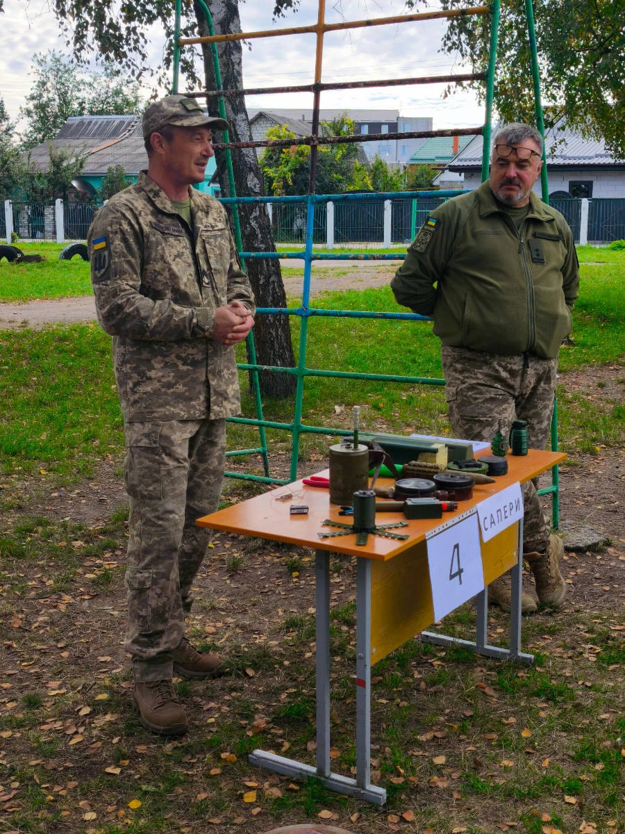 Дрони та такмед: як військові тренували школярів у Звягелі