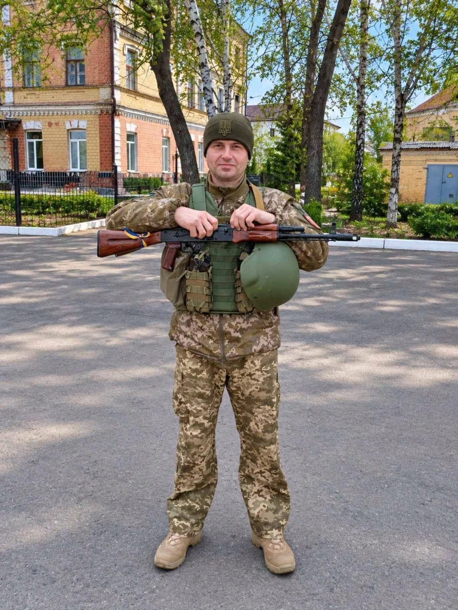 Два роки надії та сумна звістка: Звягельщина попрощалася із Захисником Сергієм Каверіним