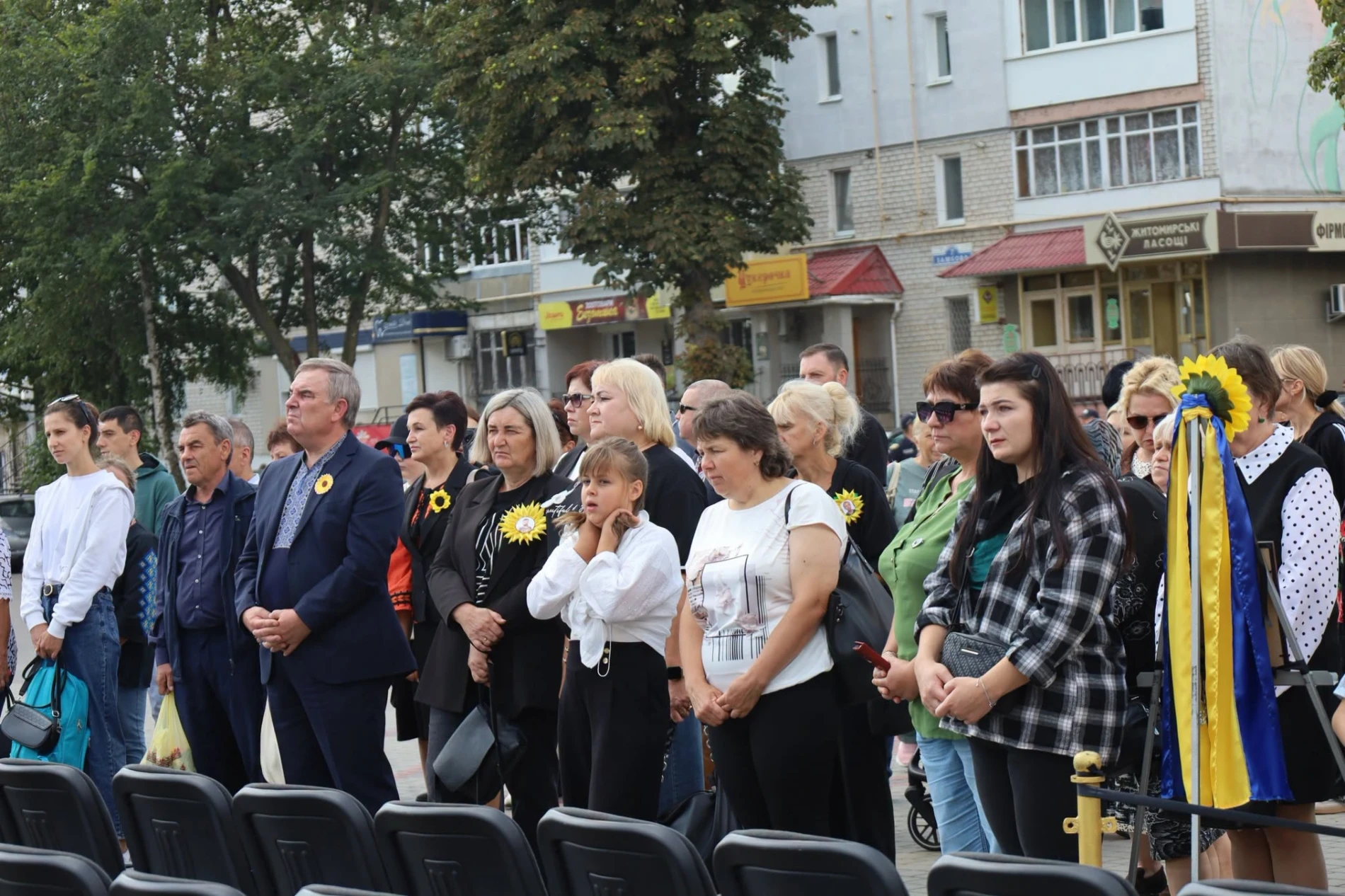 Біль і гордість громади: у Звягелі відкрили нові світлини полеглих воїнів та артлокацію