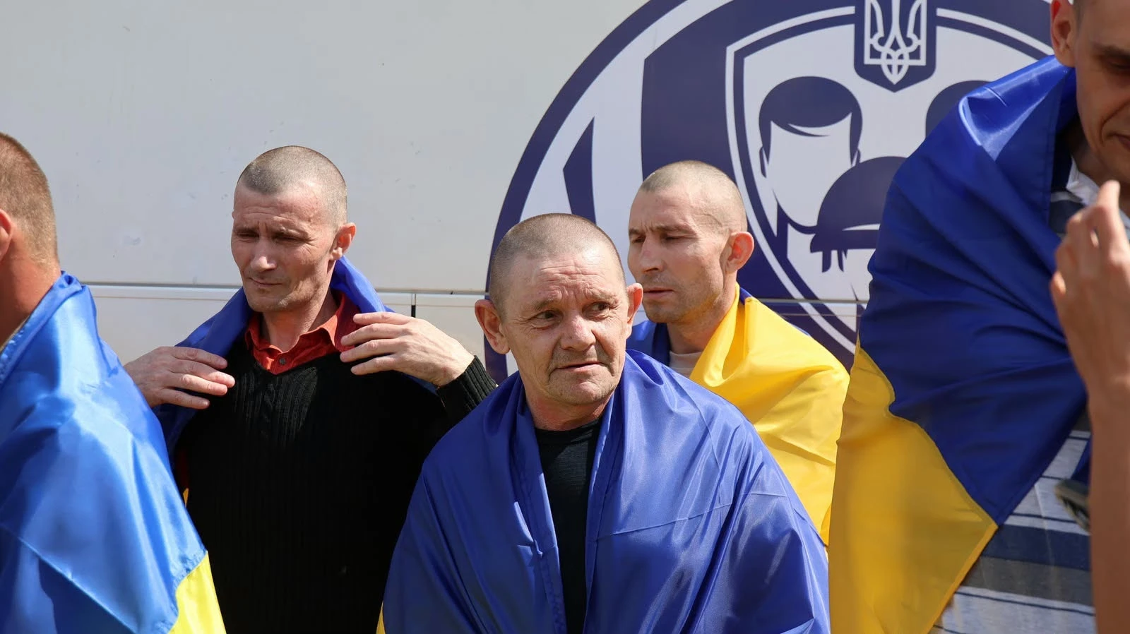 Додому з неволі: із російського полону звільнили вісьмох мешканців Житомирщини