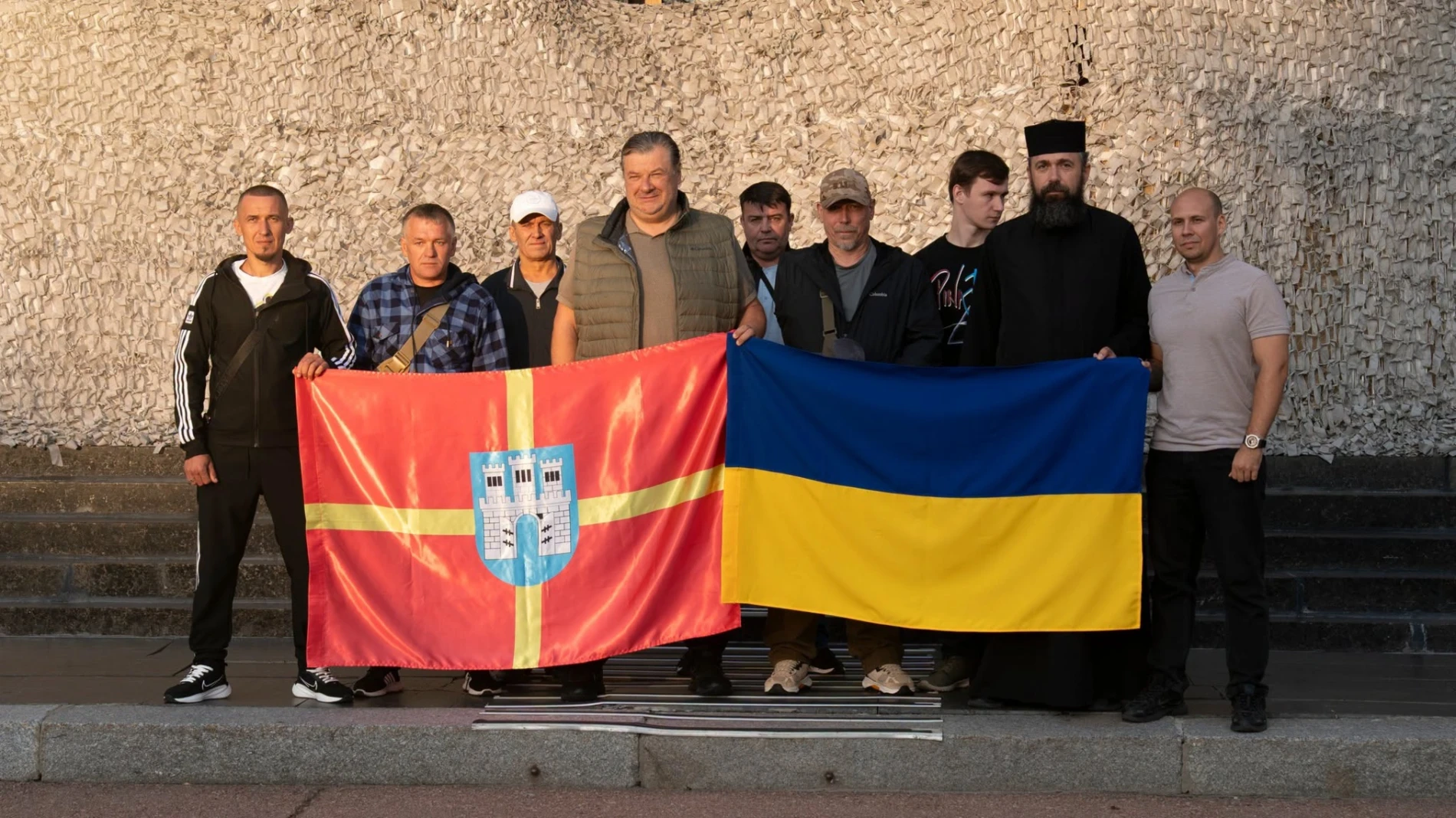 Група звільнених з полону Захисників із Житомирщини вирушила у паломницький тур на Афон