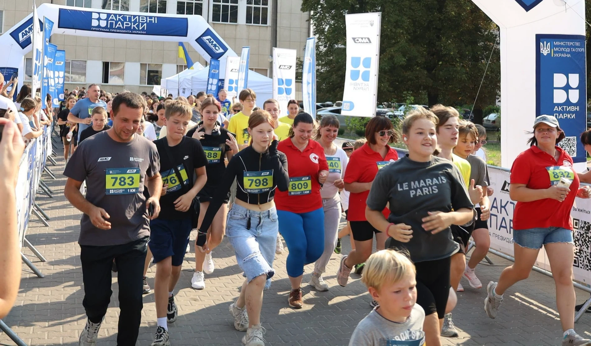 Більше 750 бігунів на старті: у Звягелі відбувся великий забіг