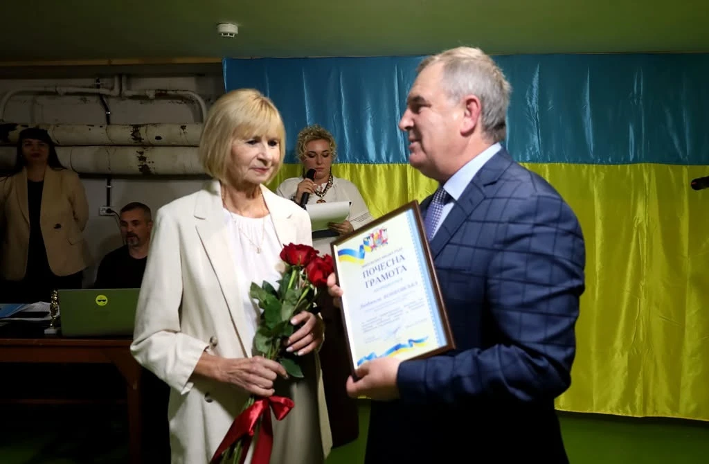 Звягель відзначив День працівників освіти: хто отримав статуетку 