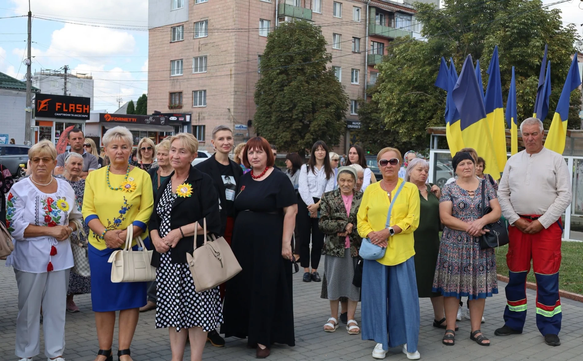 Біль і гордість громади: у Звягелі відкрили нові світлини полеглих воїнів та артлокацію