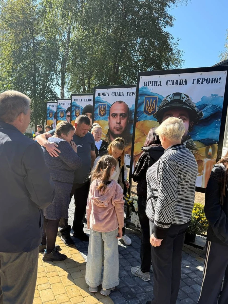 Сім життів: у селі Кам'яний Майдан з'явилася Алея пам'яті на честь полеглих Захисників