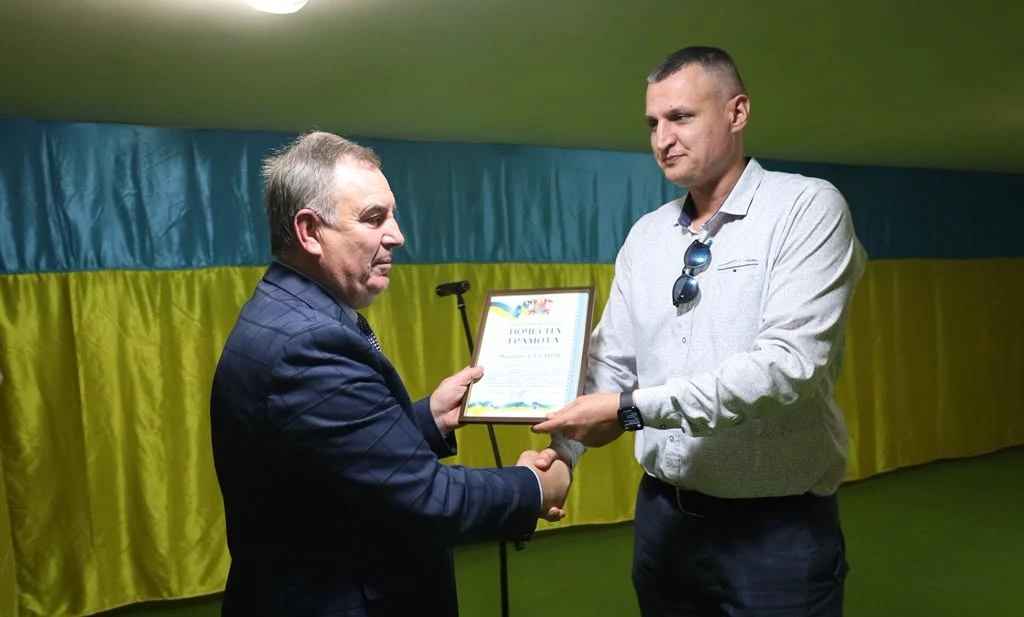 Звягель відзначив День працівників освіти: хто отримав статуетку 