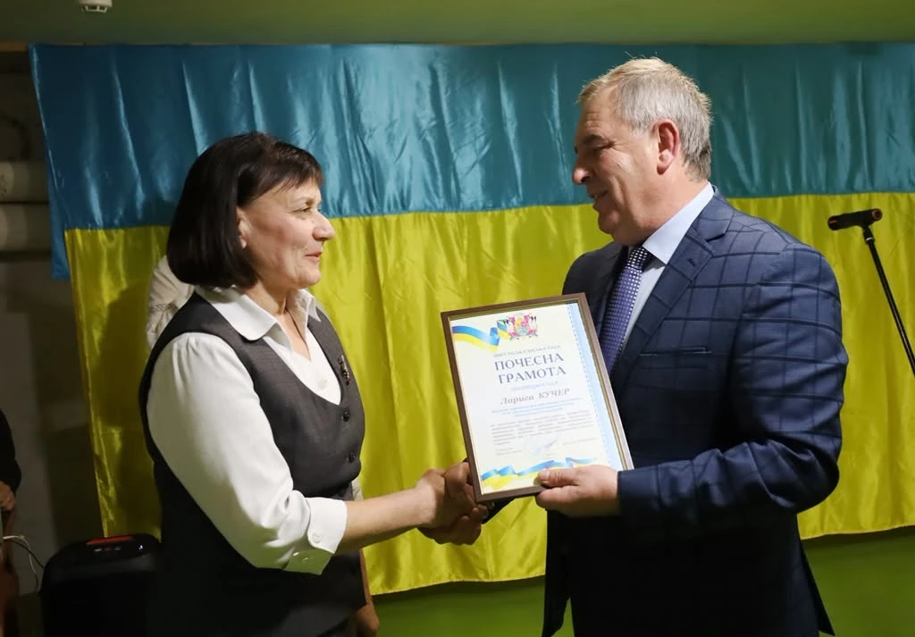 Звягель відзначив День працівників освіти: хто отримав статуетку 