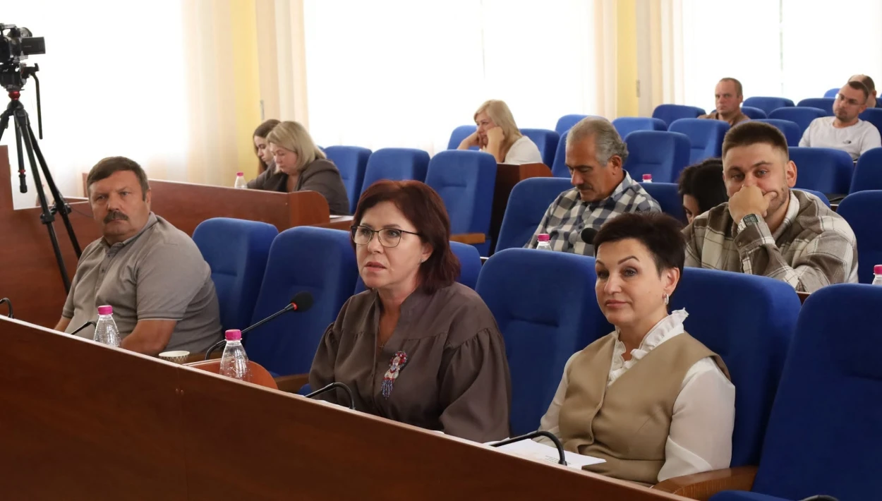 Зміни у тарифах, безкоштовні обіди для школярів та інвестиції: головні рішення виконкому у Звягелі