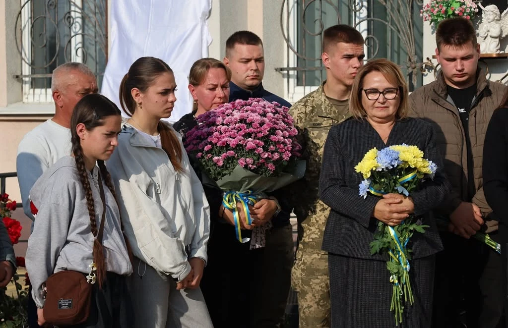 У Звягельському медичному фаховому коледжі увічнили пам'ять Захисника Еміля Кізюка