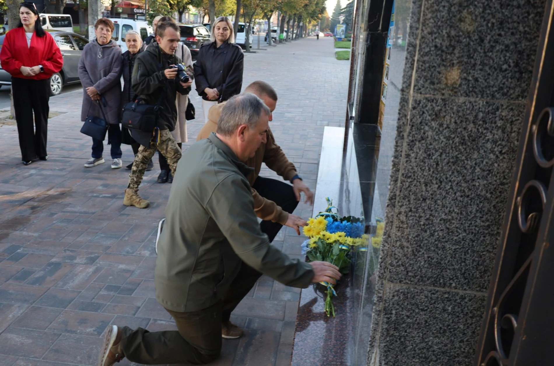 День Захисників і Захисниць: у Звягелі поіменно вшанували полеглих оборонців України