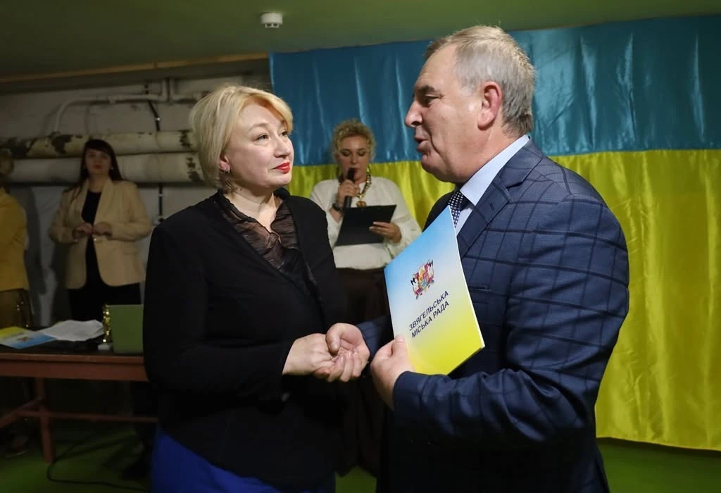 Звягель відзначив День працівників освіти: хто отримав статуетку 