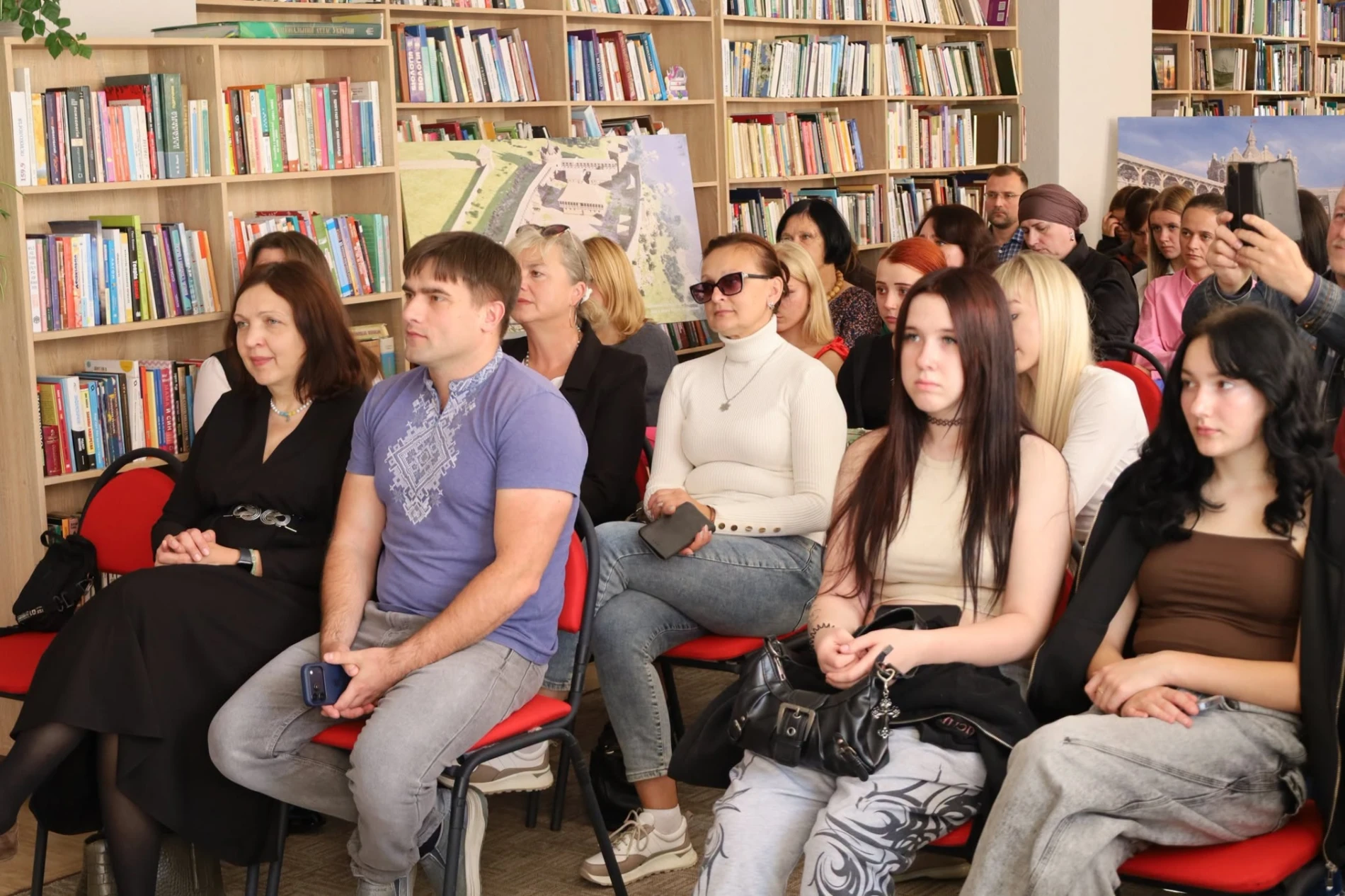 Таємниці Звягельського замку: вчені зазирнули під землю за допомогою сучасних технологій