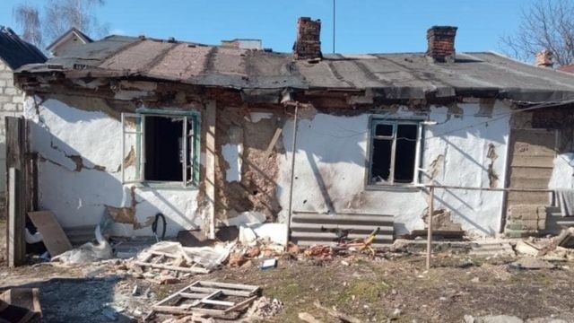 Наслідки авіаудару у житловому секторі Житомира