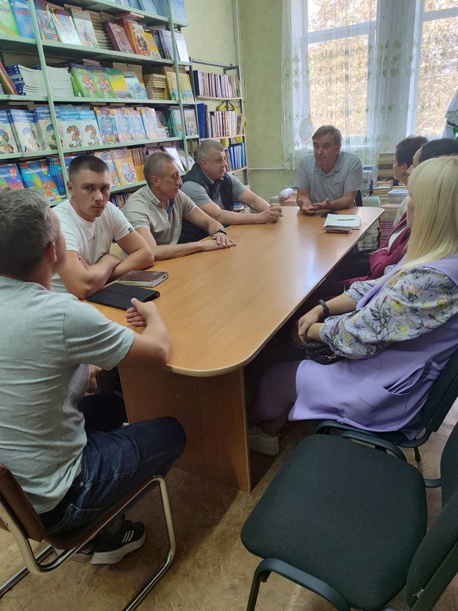 В школах Звягеля будують укриття