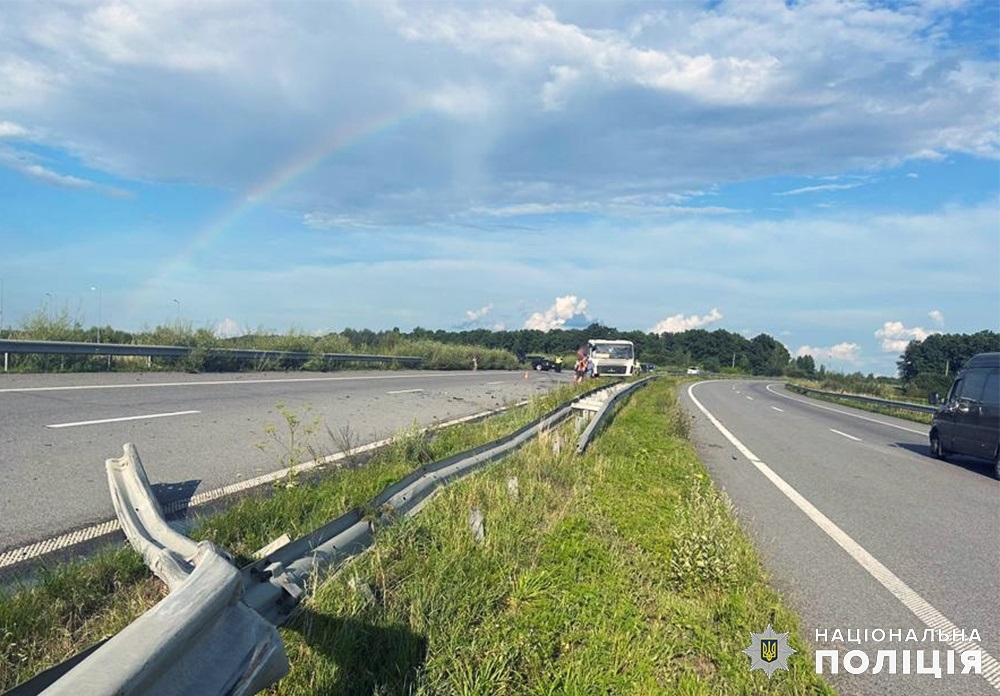  Дорожньо-транспортна пригода сталася на трасі Київ-Чоп, поблизу с. Чижівки