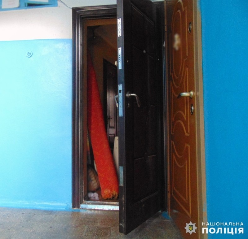 На Звягельщині поліцейські з’ясовують обставини травмування 60-річної жінки