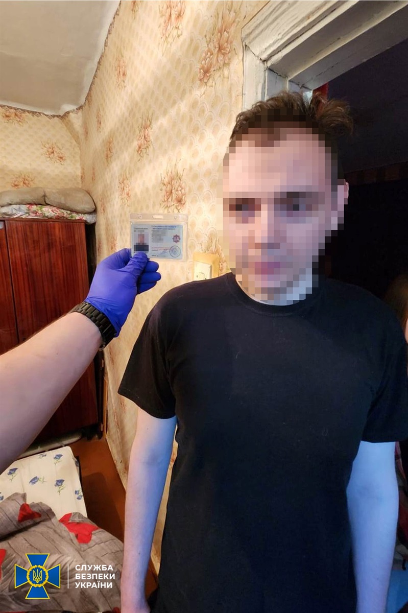 СБУ викрила на Житомирщині правоохоронця, який називав збройну агресію рф колоніальною війною та закликав до зміни меж державного кордону