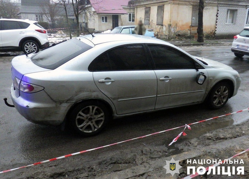 Автівка збила жінку, яка переходила дорогу
