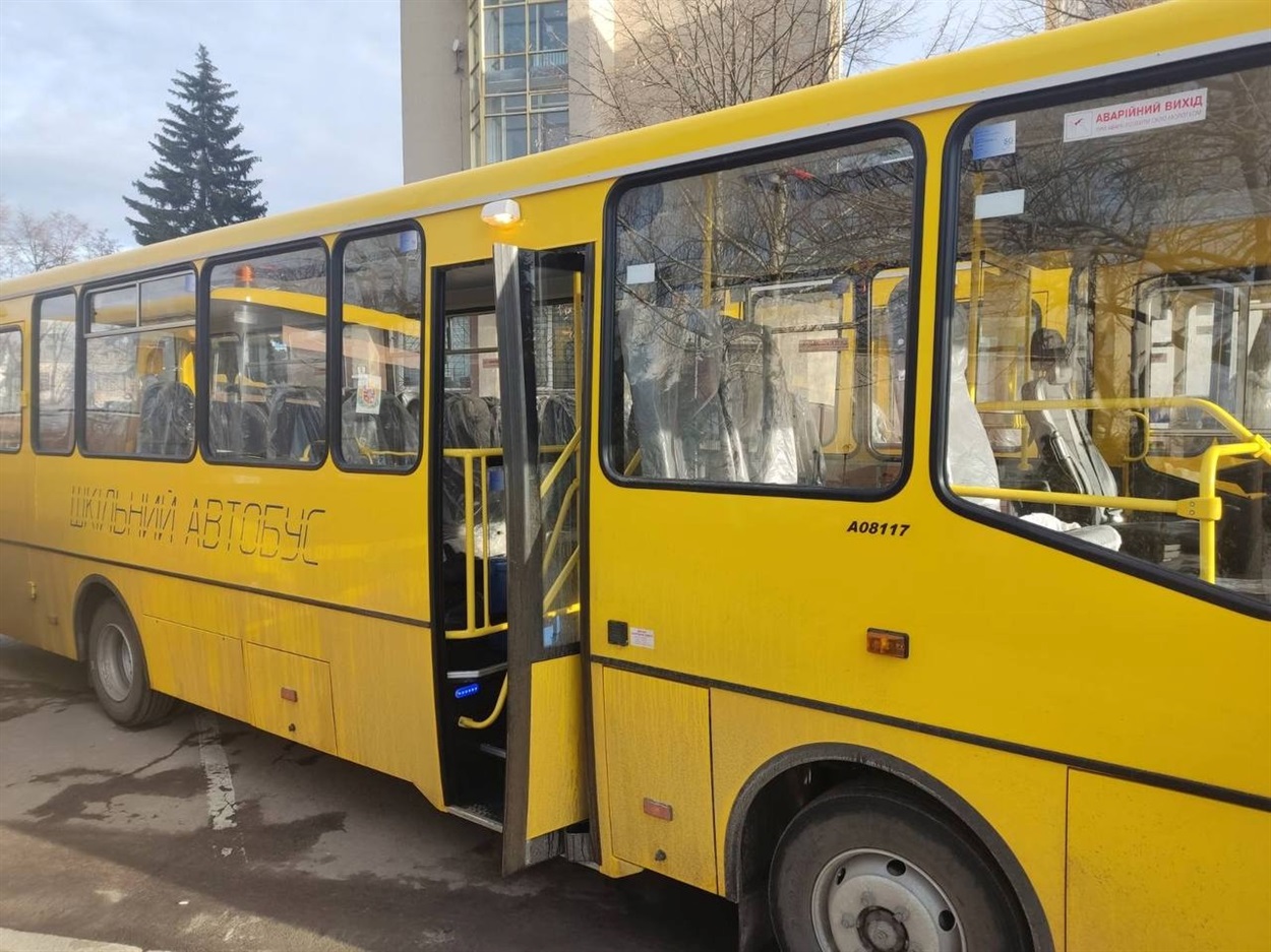 У Звягельскій громаді з’явився ще один шкільний автобус