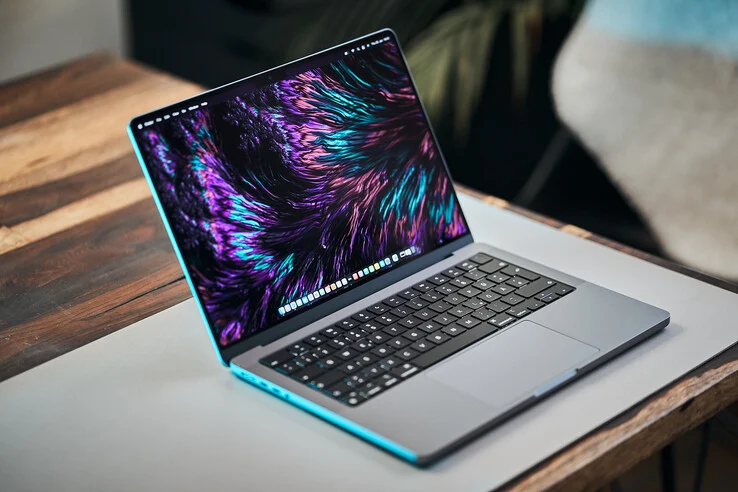 https://www.ctrs.com.ua/ru/noutbuki-i-ultrabuki/brand-apple/lineyka_macbook-pro/