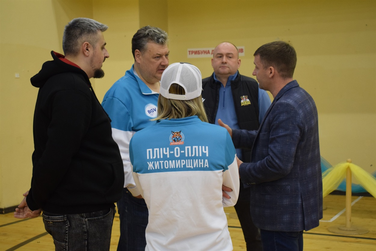 Пліч-о-пліч. Звягель