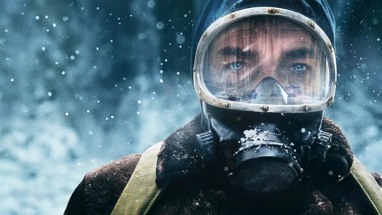 Кадр із серіалу Етернавт – науково-фантастичний трилер про вторгнення прибульців і боротьбу за виживання в Буенос-Айресі.