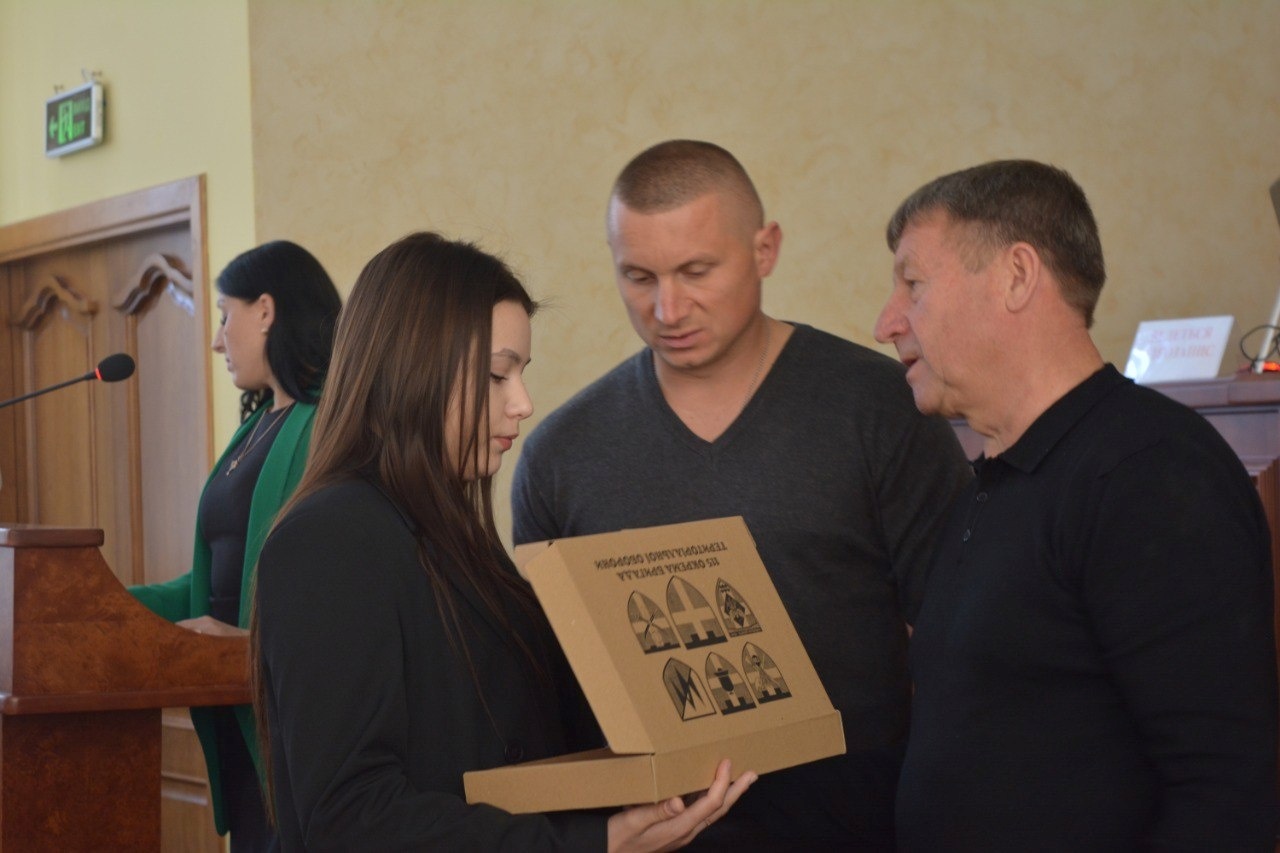 Сесія райради: вшанування Героїв, підготовка до зими, допомога від Литви та новий депутат