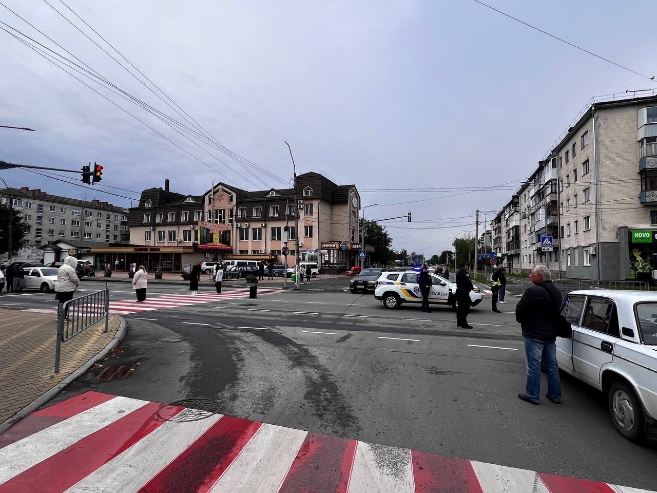У Звягелі відзначення Дня захисників і захисниць України розпочалося хвилиною мовчання
