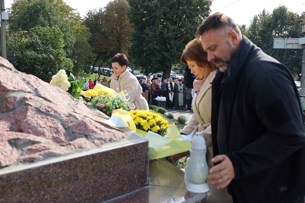 Загальноміська молитва за Україну у Звягелі: День Захисників і Захисниць