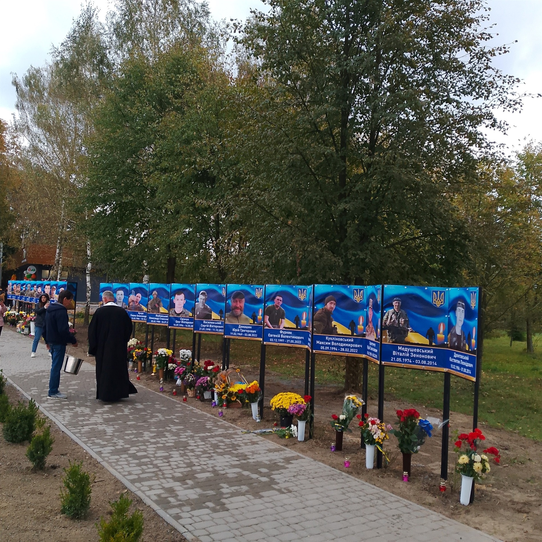 На Звягельщині відкрили Алею Слави Героїв на честь загиблих захисників України
