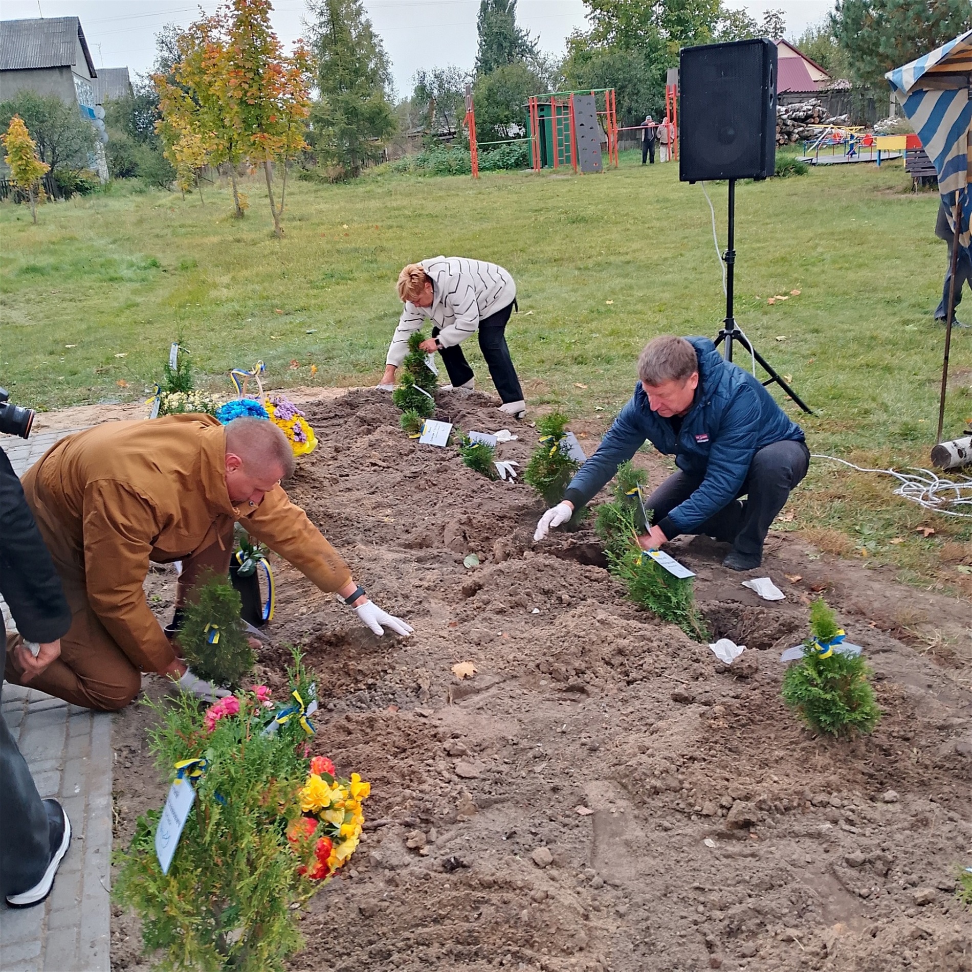 На Звягельщині відкрили Алею Слави Героїв на честь загиблих захисників України