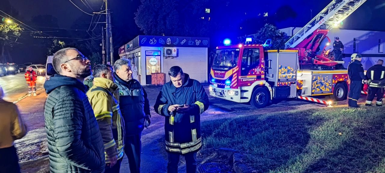 Четверо студентів надихалися чадним димом: пожежа в гуртожитку на Житомирщині