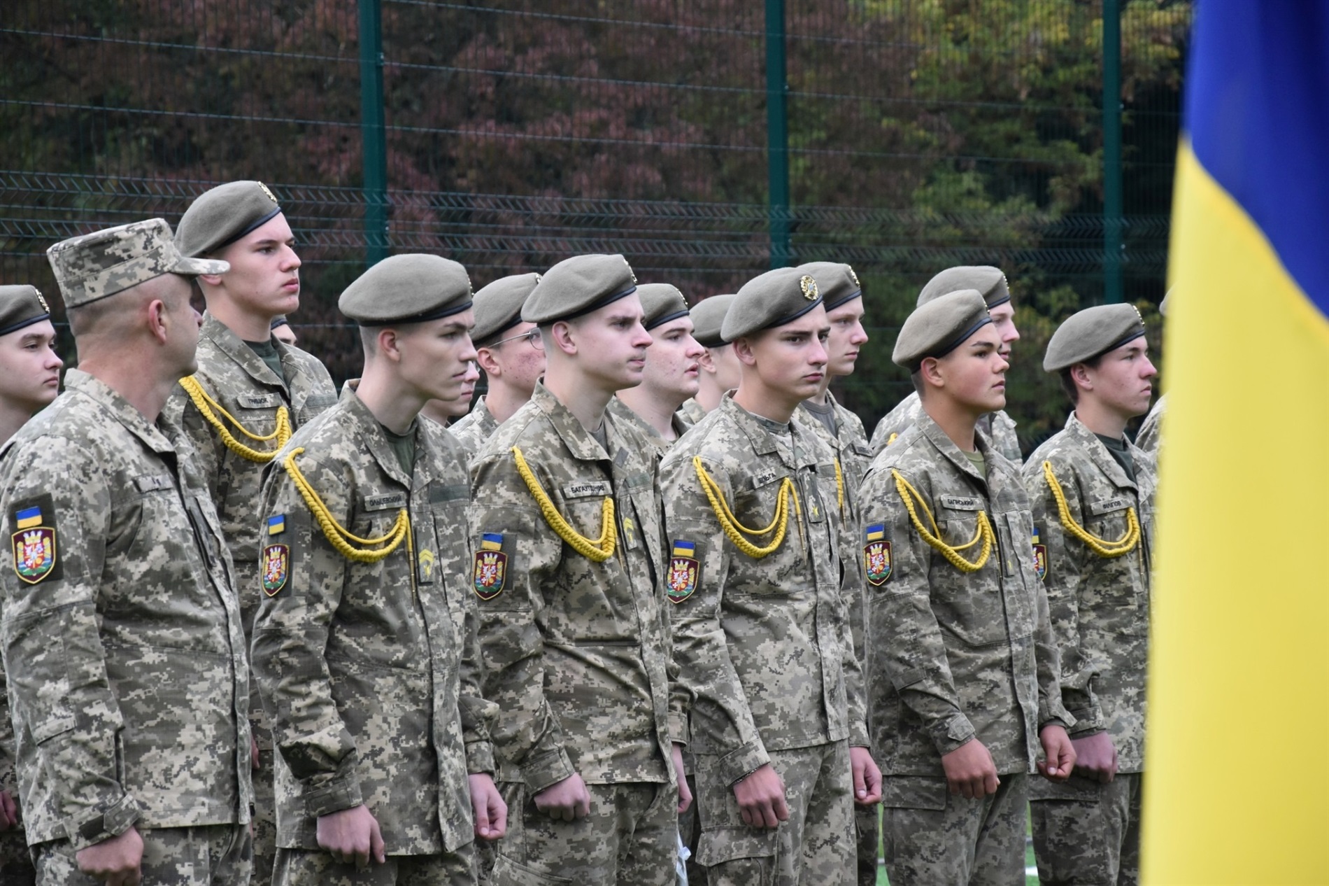 Новачки ліцею з посиленою військово-фізичною у Звягелі склали Клятву