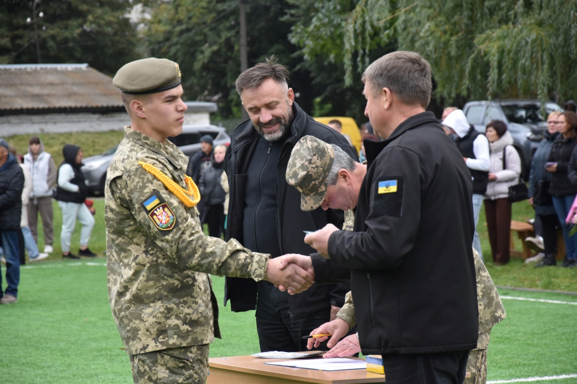 Новачки ліцею з посиленою військово-фізичною у Звягелі склали Клятву
