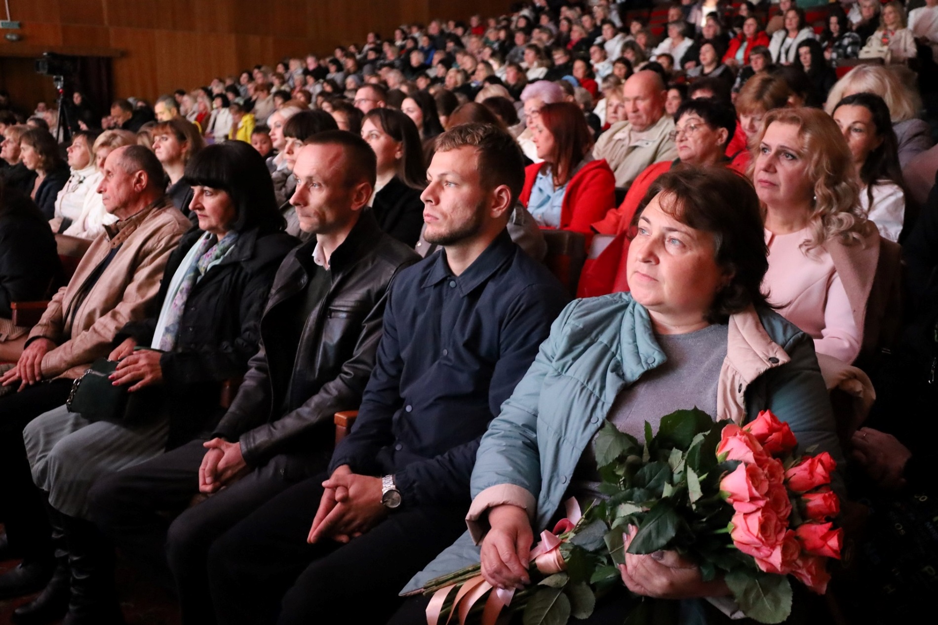 У Звягелі урочисто відсвяткували День працівників освіти: хто отримав відзнаки