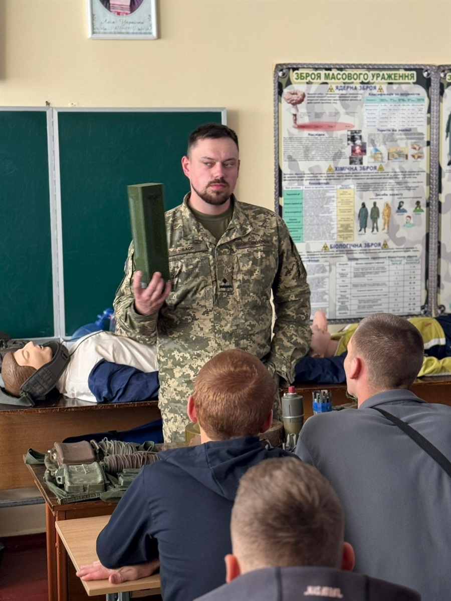 Від фронту до шкільного класу: місія розвідника Бориса Басса – виховати свідоме покоління