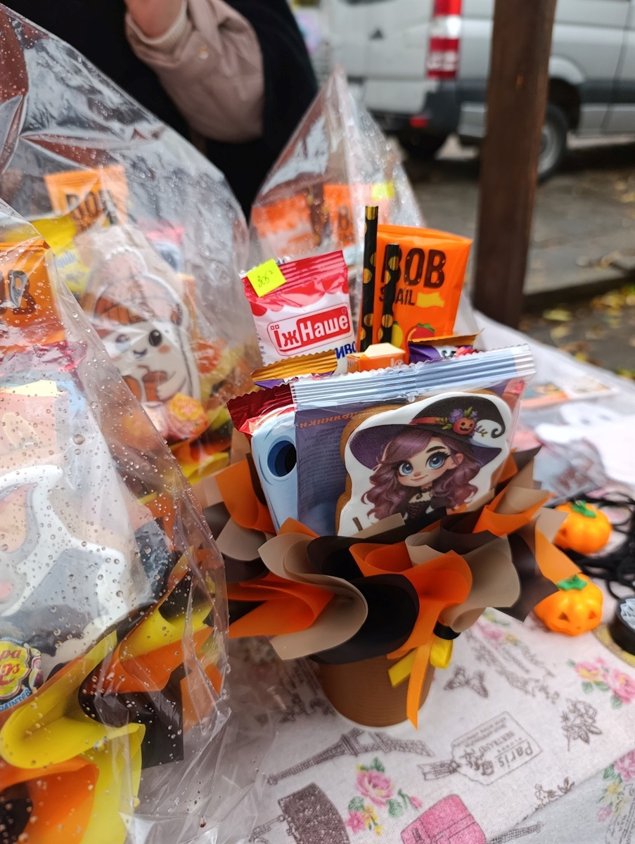 У Звягелі зібрали 17,5 тисяч гривень на дрони на осінньому ярмарку